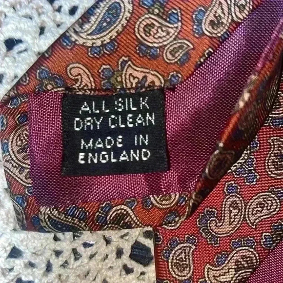 John Comfort London 100% silk tie - Picture 5 of 6